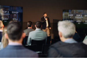 Sunseeker Robotics présente sa série X Gen 2 à Bruxelles, incarnant parfaitement le concept de Garden Harmony de la marque Sunseeker Robotics présente sa série X Gen 2 à Bruxelles, incarnant parfaitement le concept de Garden Harmony de la marque